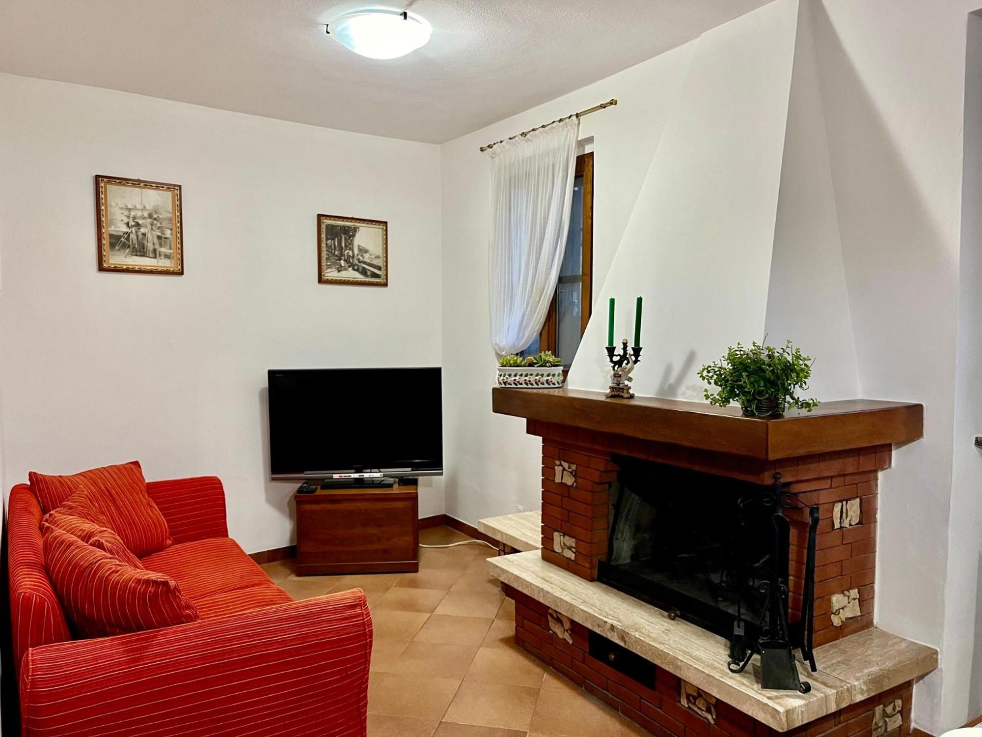 Appartamento Mirella In Centro Storico Casole dʼElsa Exterior foto